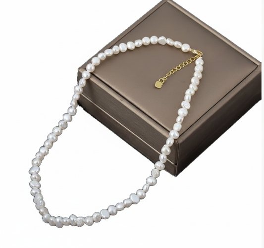 Utsökt pärlhalsband | Vitt guld