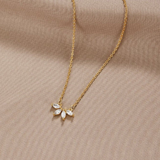 Omelia kristallbladhalsband